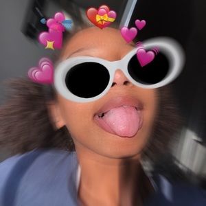 Meet your Posher, Jasmine